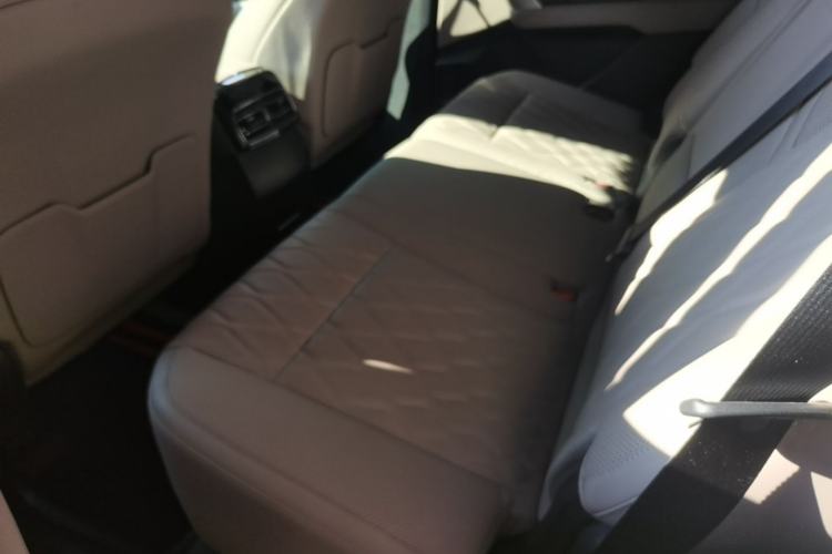 Used BYD Tang New Energy 2025 Intelligent Driving Version DM-i 115KM Flagship Edition Left Rear Seat