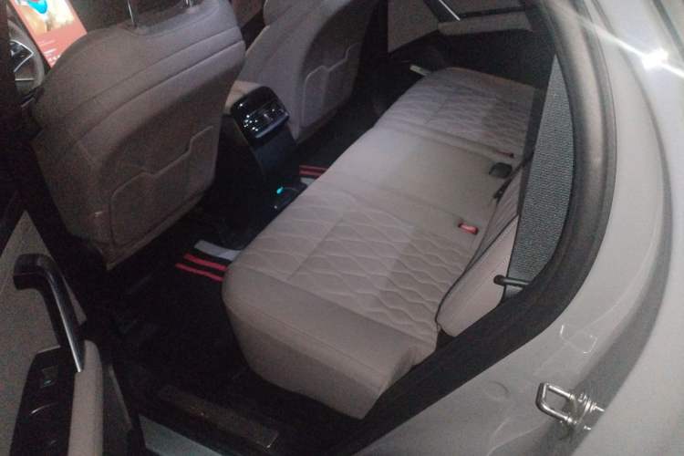 Used BYD Tang New Energy 2025 DM-i 115KM Prestige Model Left Rear Seat
