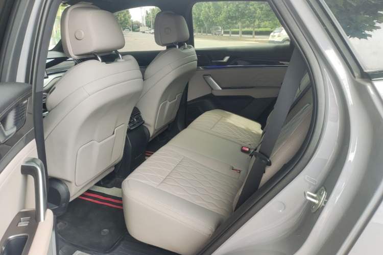 Used BYD Tang New Energy 2025 Intelligent Driving Version DM-i 115KM Flagship Edition Left Rear Seat