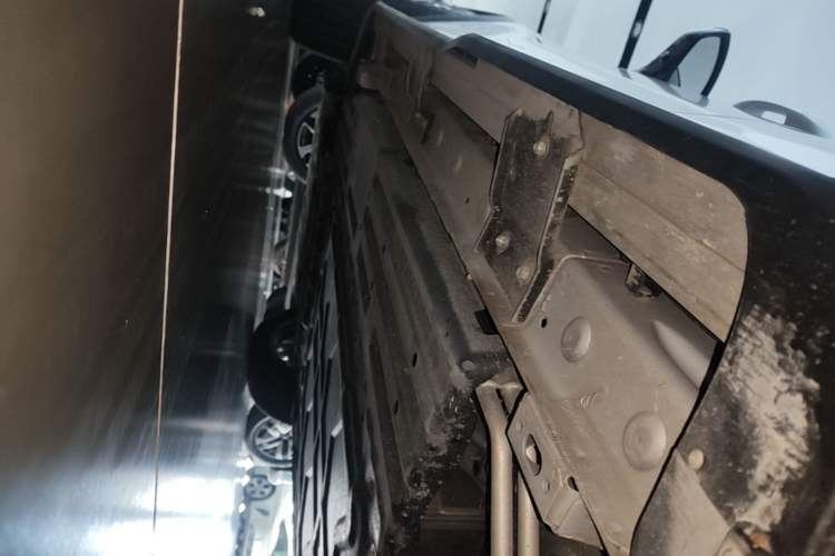 Used BYD Tang New Energy 2025 DM-i 115KM Prestige Model Left Side Sill