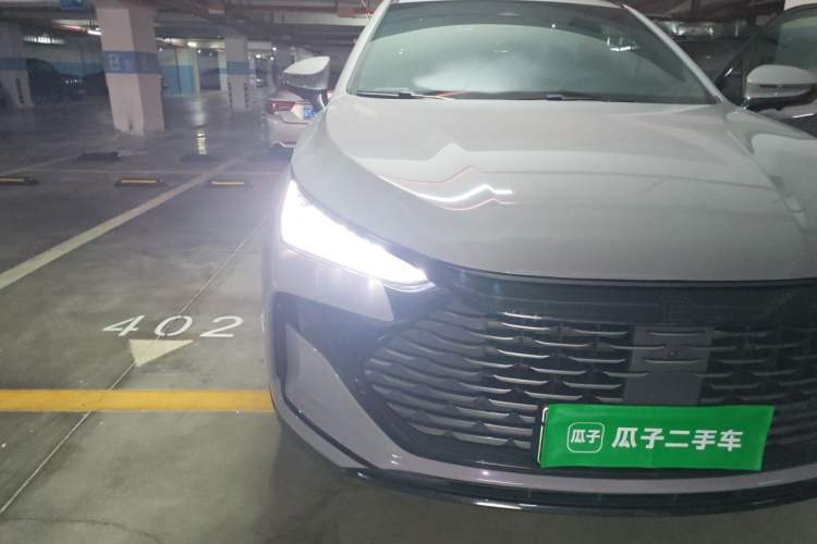 Used BYD Tang New Energy 2025 DM-i 115KM Prestige Model Right Front Headlight
