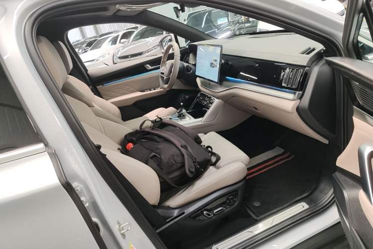 Used BYD Tang New Energy 2025 Intelligent Driving Version DM-i 115KM Flagship Edition Right Front Seat
