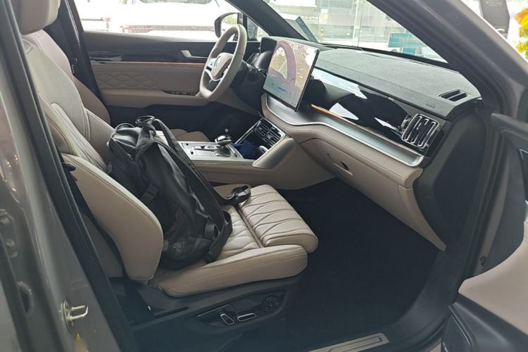 Used BYD Tang New Energy 2025 Intelligent Driving Version DM-i 115KM Flagship Edition Right Front Seat
