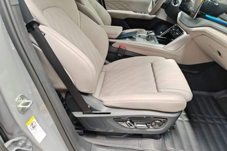 Used BYD Tang New Energy 2025 Intelligent Driving Version DM-i 115KM Flagship Edition Right Front Seat