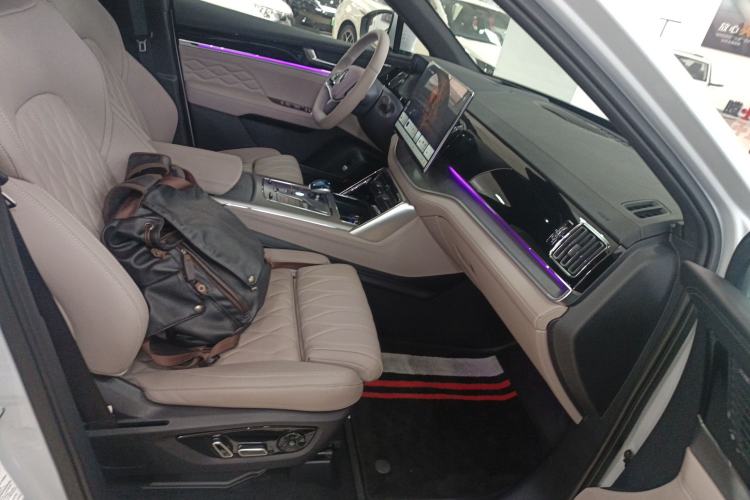 Used BYD Tang New Energy 2025 Intelligent Driving Version DM-i 115KM Flagship Edition Right Front Seat