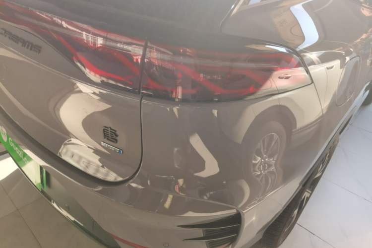 Used BYD Tang New Energy 2025 Intelligent Driving Version DM-i 115KM Flagship Edition Right Rear Taillight
