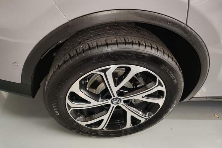 Used BYD Tang New Energy 2025 Intelligent Driving Version DM-i 115KM Prestige Edition Right Rear Wheel Hub