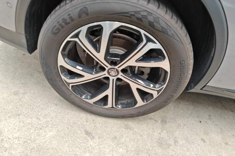 Used BYD Tang New Energy 2025 Intelligent Driving Version DM-i 115KM Flagship Edition Right Rear Wheel Hub