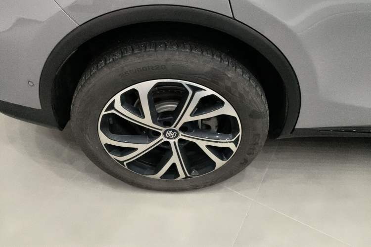 Used BYD Tang New Energy 2025 Intelligent Driving Version DM-i 115KM Flagship Edition Right Rear Wheel Hub