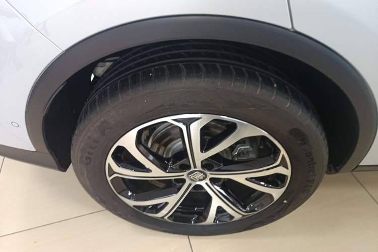 Used BYD Tang New Energy 2025 Intelligent Driving Version DM-i 115KM Flagship Edition Right Rear Wheel Hub