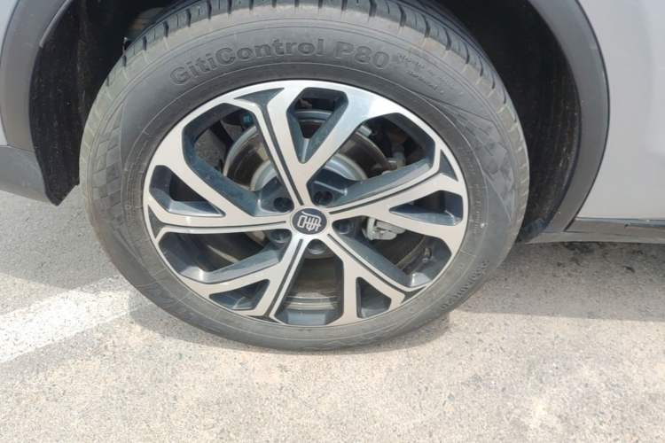 Used BYD Tang New Energy 2025 Intelligent Driving Version DM-i 115KM Flagship Edition Right Rear Wheel Hub