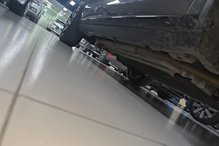 Used BYD Tang New Energy 2025 Intelligent Driving Version DM-i 115KM Prestige Edition Right Side Sill