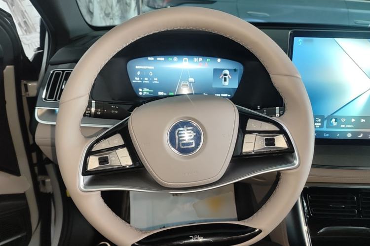 Used BYD Tang New Energy 2025 DM-i 115KM Prestige Model Steering Wheel