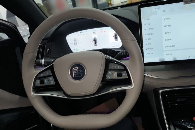 Used BYD Tang New Energy 2025 Intelligent Driving Version DM-i 115KM Flagship Edition Steering Wheel