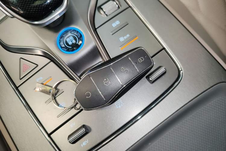 Used BYD Tang New Energy 2025 Intelligent Driving Version DM-i 115KM Flagship Edition Vehicle Key