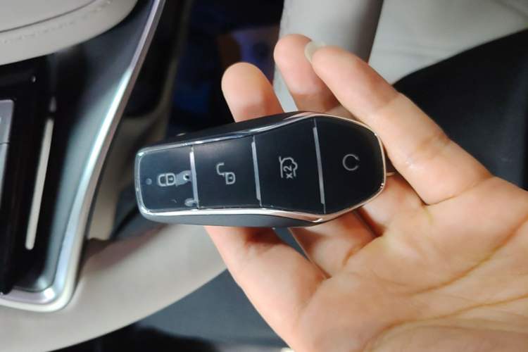 Used BYD Tang New Energy 2025 Intelligent Driving Version DM-i 115KM Flagship Edition Vehicle Key
