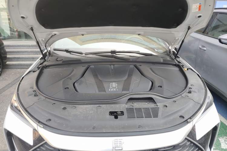 Used BYD Tang New Energy 2025 Intelligent Driving Version DM-i 115KM Flagship Edition Engine Bay