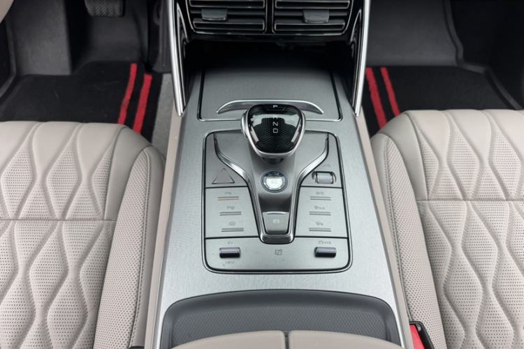 Used BYD Tang New Energy 2025 Intelligent Driving Version DM-i 115KM Prestige Edition Gear Lever