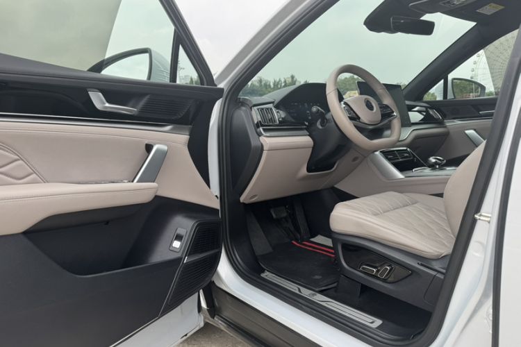 Used BYD Tang New Energy 2025 Intelligent Driving Version DM-i 115KM Prestige Edition Interior 1