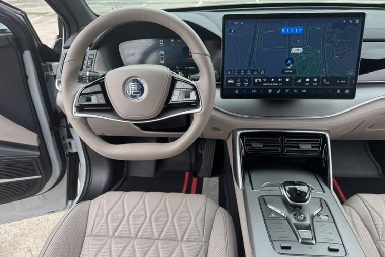 Used BYD Tang New Energy 2025 Intelligent Driving Version DM-i 115KM Prestige Edition Interior 12