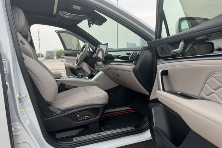 Used BYD Tang New Energy 2025 Intelligent Driving Version DM-i 115KM Prestige Edition Interior 5