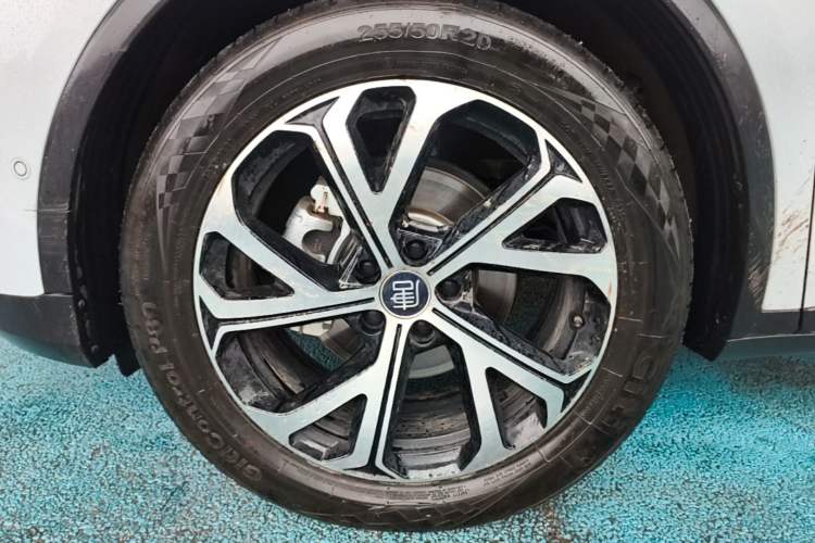 Used BYD Tang New Energy 2025 Intelligent Driving Version DM-i 115KM Prestige Edition Left Front Wheel Hub