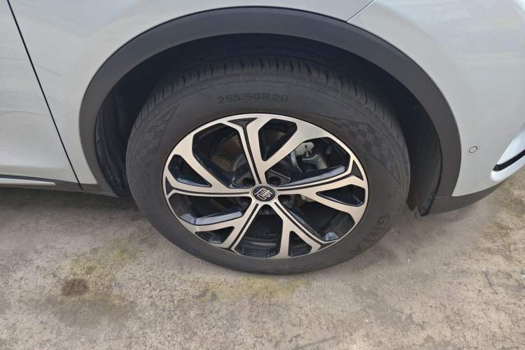 Used BYD Tang New Energy 2025 Intelligent Driving Version DM-i 115KM Flagship Edition Right Front Wheel Hub