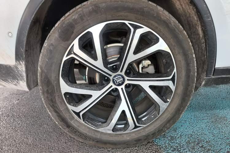 Used BYD Tang New Energy 2025 Intelligent Driving Version DM-i 115KM Prestige Edition Right Rear Wheel Hub