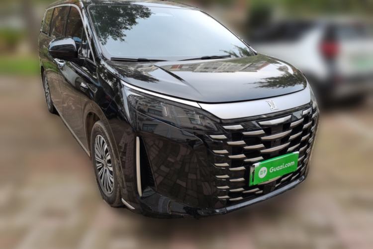 Used BYD Xia 2025 DM-i 1.5T 180km Beyond Edition Front Right 45 Deg