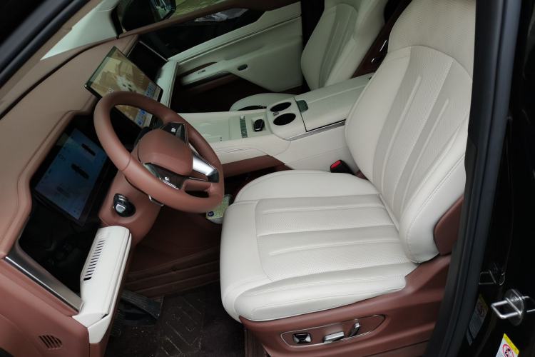 Used BYD Xia 2025 DM-i 1.5T 180km Beyond Edition Left Front Seat