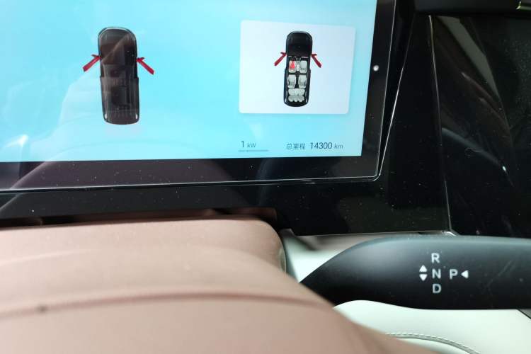 Used BYD Xia 2025 DM-i 1.5T 180km Beyond Edition Odometer Close Up