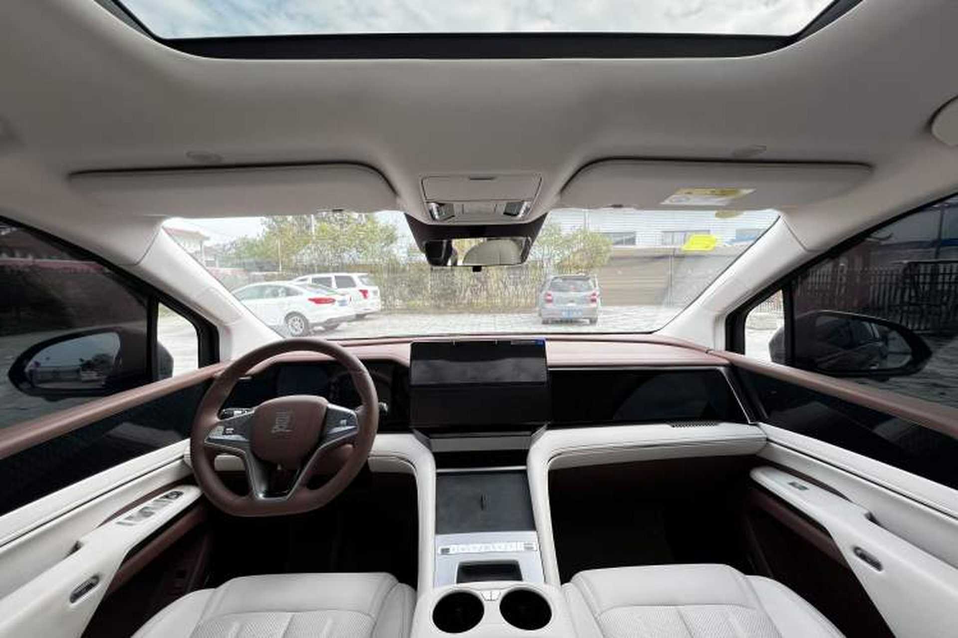 Used BYD Xia 2025 DM-i 1.5T 100km Leading Model Interior 5