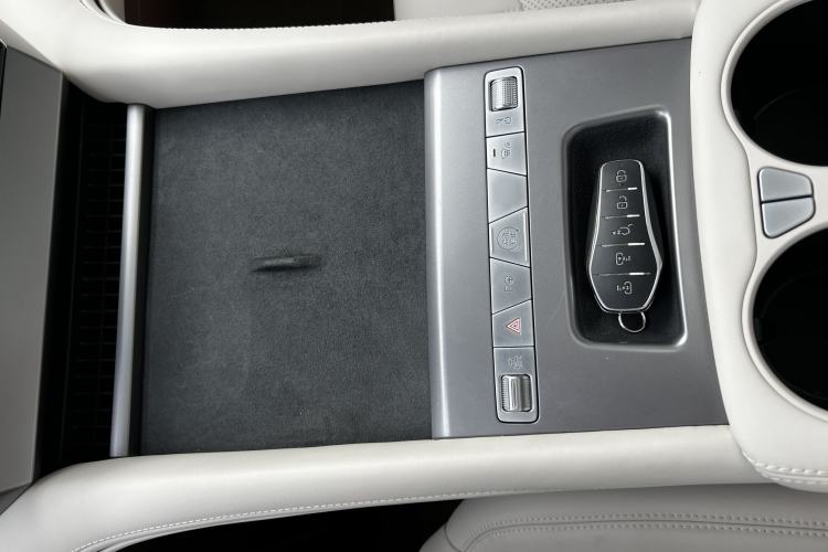 Used BYD Xia 2025 DM-i 1.5T 100km Leading Model Interior 8