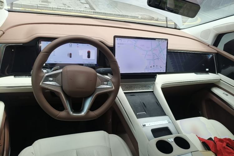 Used BYD Xia 2025 DM-i 1.5T 180km Excellence Model Center Console