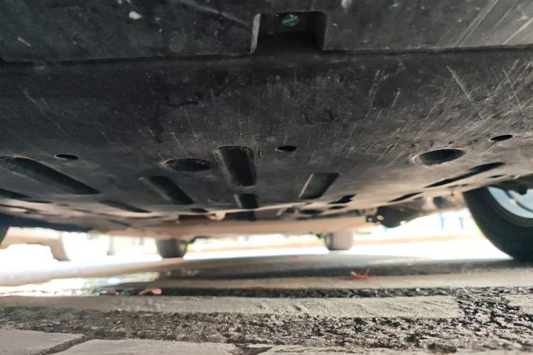 Used BYD Xia 2025 DM-i 1.5T 180km Excellence Model Chassis Front