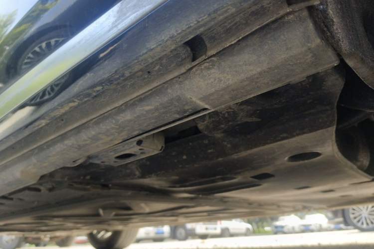 Used BYD Xia 2025 DM-i 1.5T 180km Excellence Model Chassis Rear Left