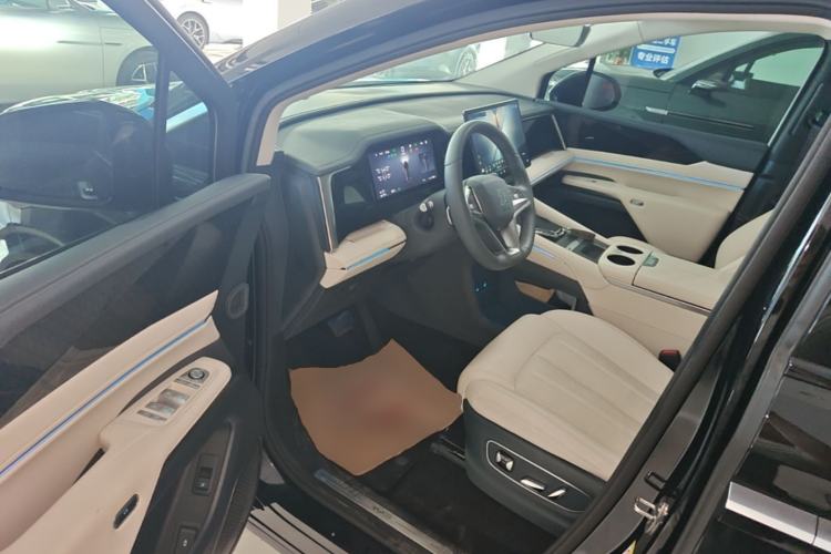 Used BYD Xia 2025 DM-i 1.5T 180km Beyond Edition Driver Seat