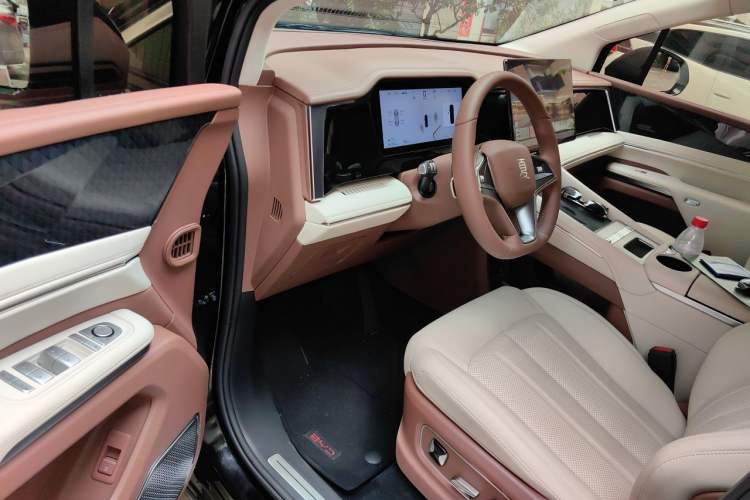 Used BYD Xia 2025 DM-i 1.5T 100km Supreme Edition Driver Seat