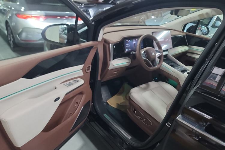 Used BYD Xia 2025 DM-i 1.5T 180km Beyond Edition Driver Seat