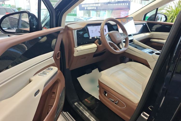 Used BYD Xia 2025 DM-i 1.5T 180km Excellence Model Driver Seat