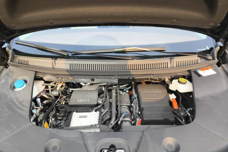 Used BYD Xia 2025 DM-i 1.5T 180km Beyond Edition Engine Bay