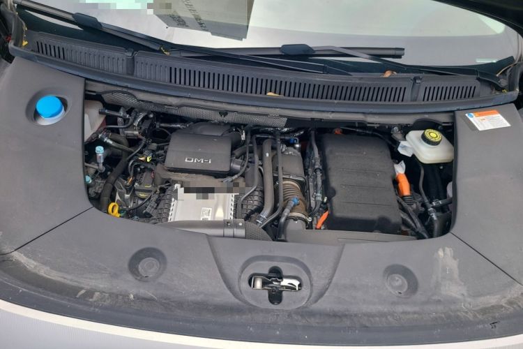 Used BYD Xia 2025 DM-i 1.5T 180km Beyond Edition Engine Bay
