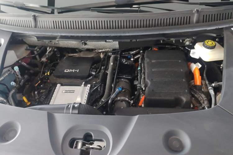 Used BYD Xia 2025 DM-i 1.5T 180km Excellence Model Engine Bay
