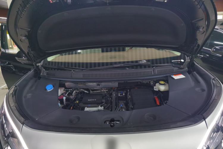 Used BYD Xia 2025 DM-i 1.5T 100km Leading Model Engine Bay