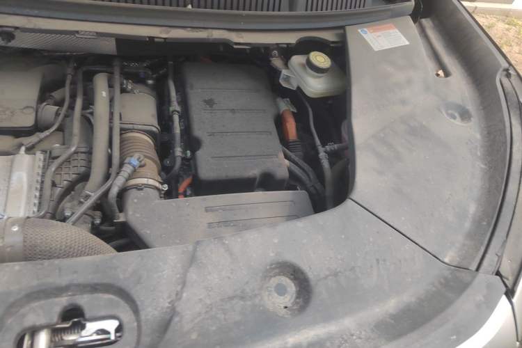 Used BYD Xia 2025 DM-i 1.5T 180km Beyond Edition Engine Bay Left
