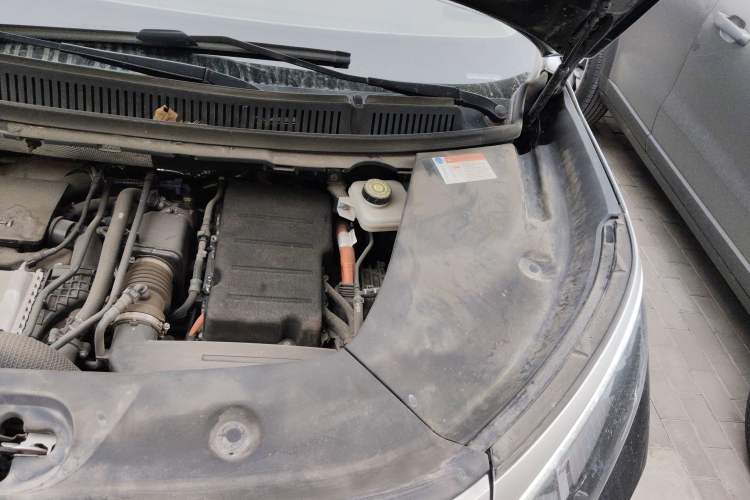 Used BYD Xia 2025 DM-i 1.5T 180km Excellence Model Engine Bay Left