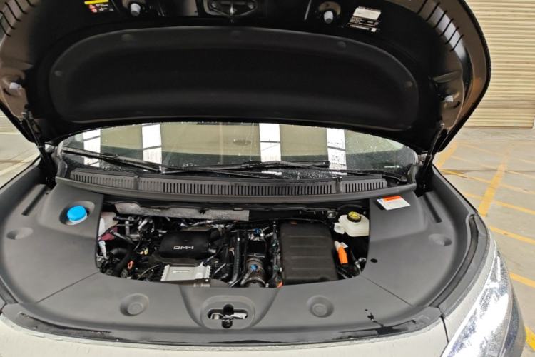 Used BYD Xia 2025 DM-i 1.5T 180km Beyond Edition Engine Bay