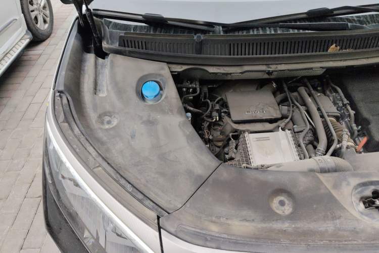 Used BYD Xia 2025 DM-i 1.5T 180km Excellence Model Engine Bay Right