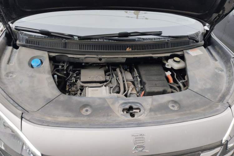 Used BYD Xia 2025 DM-i 1.5T 180km Excellence Model Engine Bay