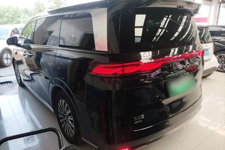 Used BYD Xia 2025 DM-i 1.5T 180km Beyond Edition Exterior 2